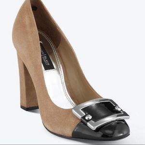 WHITE HOUSE BLACK MARKET | Theo Camel suede chunky heels in tan & black, size 7